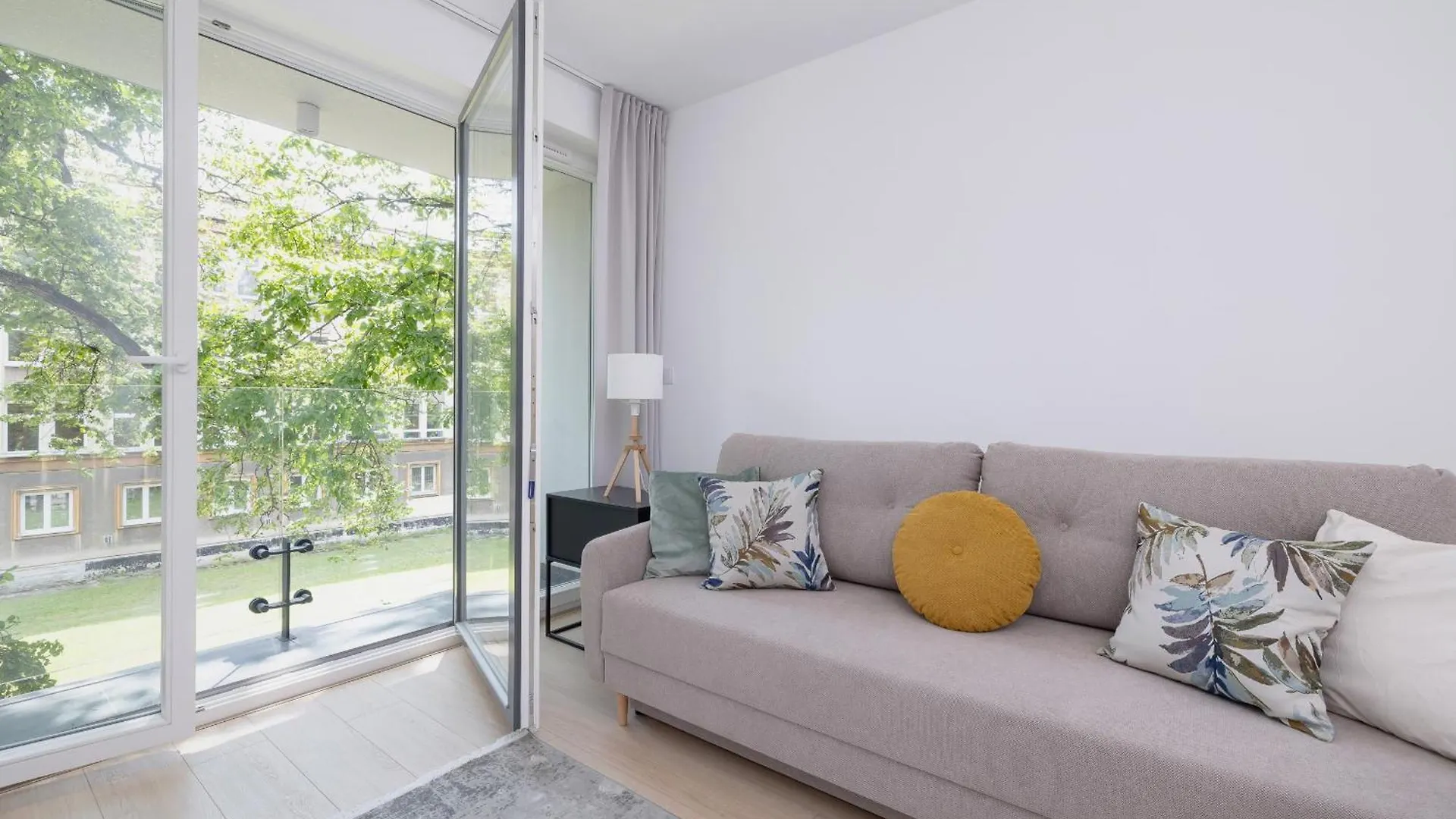 Krowoderska Apartment With Balcony Near City Center By Rent Like Home Krakow 0*,